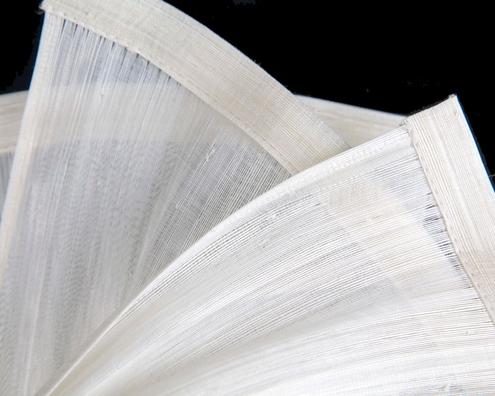 Cream twists of silk abaca fascinator by Fillies Collection - Image 3