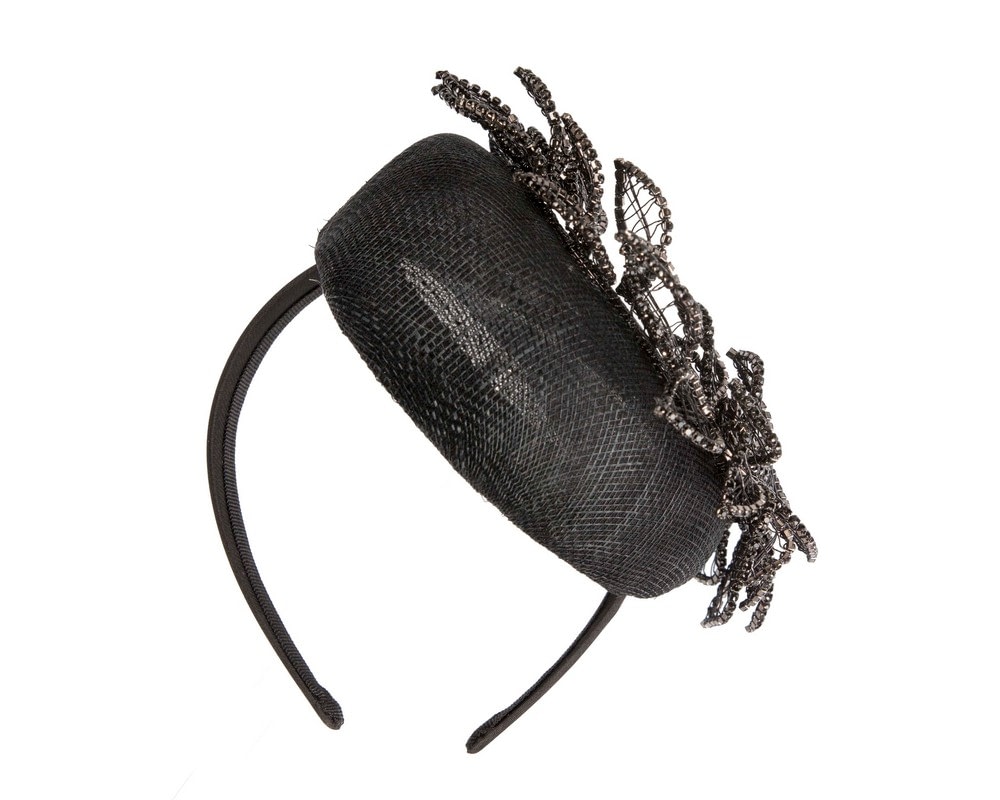 Black pillbox fascinator with jewellery by Fillies Collection - Image 6