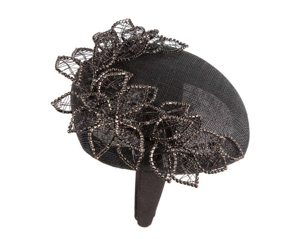 Black pillbox fascinator with jewellery by Fillies Collection - Image 3
