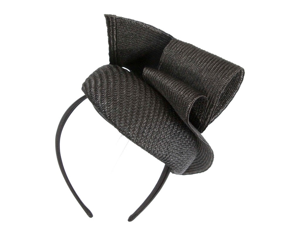 Black racing pillbox fascinator by Fillies Collection - Image 6