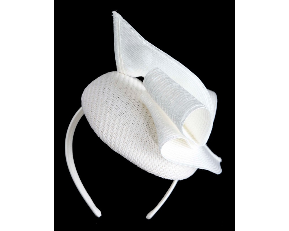 White racing pillbox fascinator by Fillies Collection - Image 6