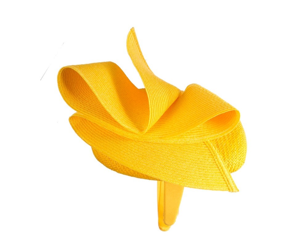 Yellow racing pillbox fascinator by Fillies Collection - Image 3