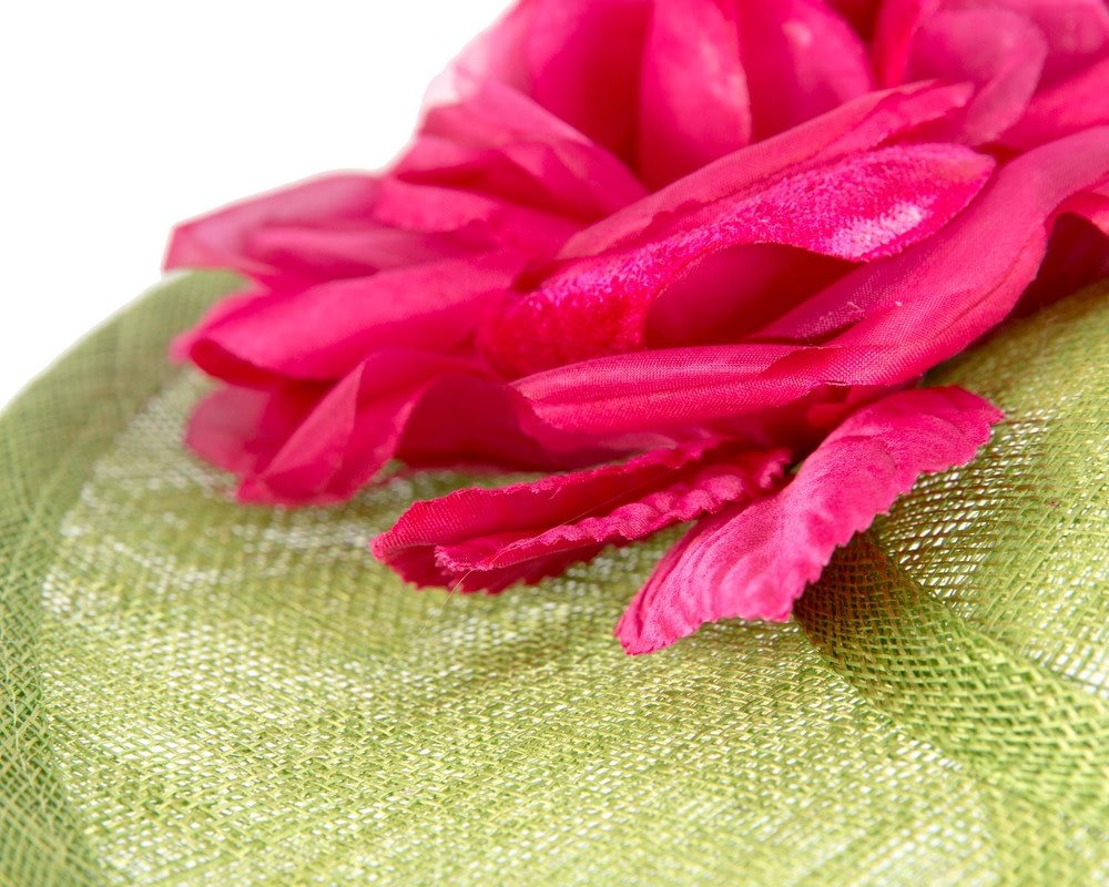 Lime wide brim sinamay fascinator hat with fuchsia flowers - Image 5