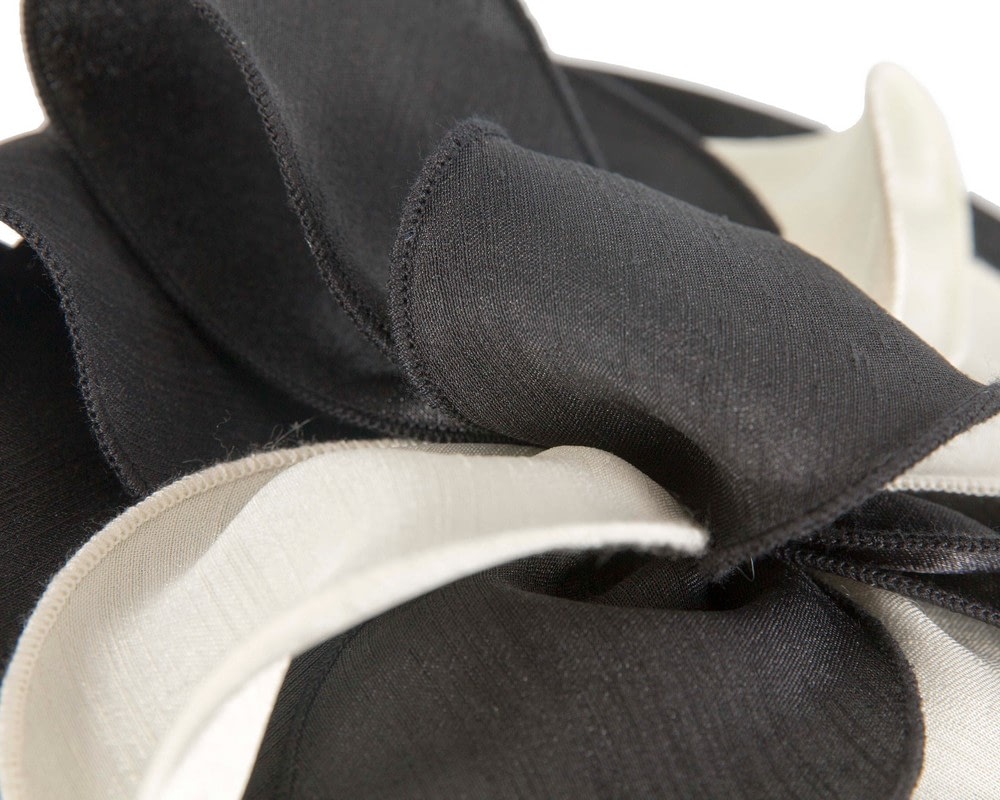 Exquisite Black & Cream fascinator by Max Alexander - Image 3
