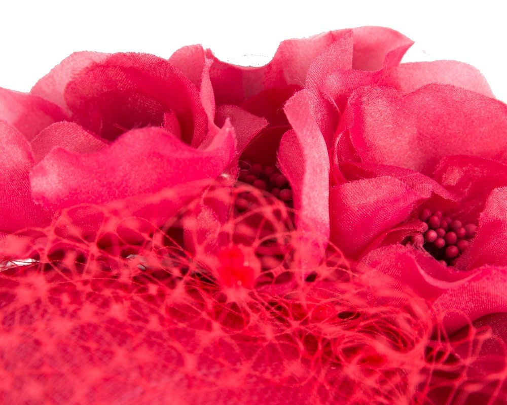 Red pillbox fascinator with flowers and face veil - Image 3