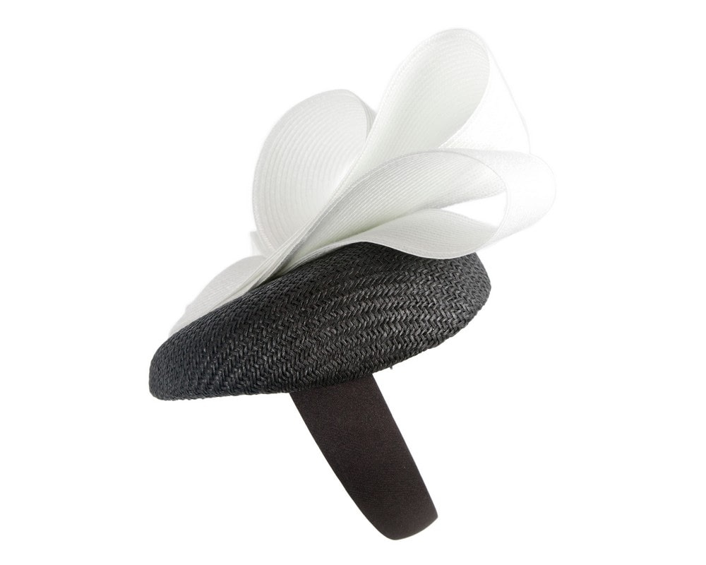 Black & White racing pillbox fascinator by Fillies Collection - Image 4