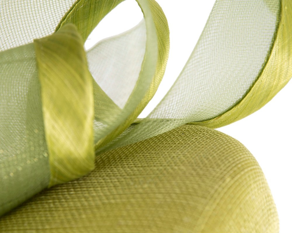 Elegant Lime Green Pillbox Fascinator for Spring Racing - Fascinators Online Elegant Lime Green Pillbox Fascinator for Spring Racing - Image 5