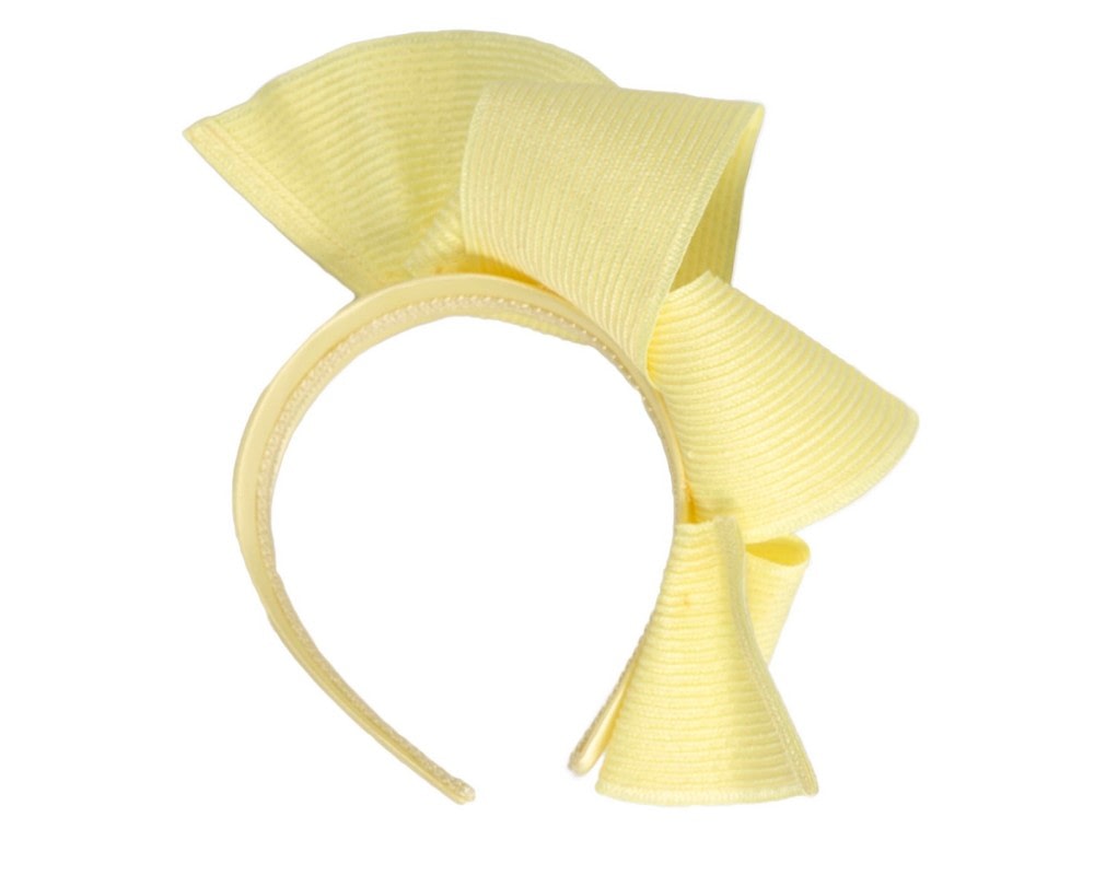 Stylish light yellow fascinator by Max Alexander - Fascinators Online Stylish light yellow fascinator by Max Alexander - Image 4