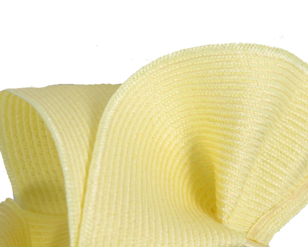 Stylish light yellow fascinator by Max Alexander - Fascinators Online Stylish light yellow fascinator by Max Alexander - Image 3
