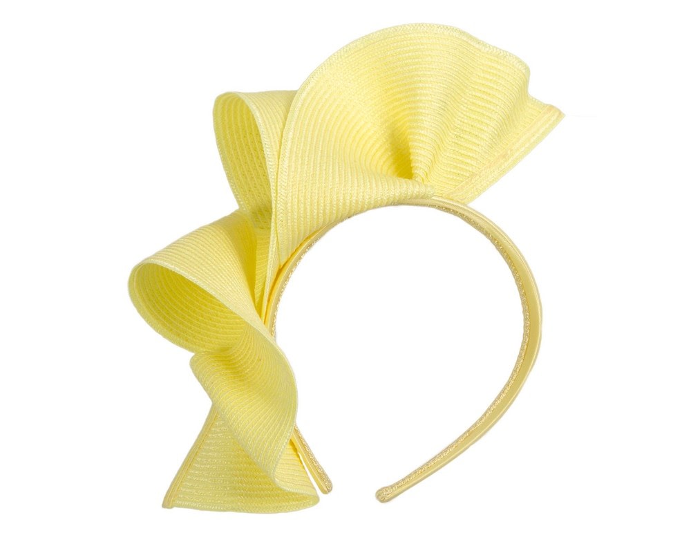 Fascinators Online - Stylish light yellow fascinator by Max Alexander