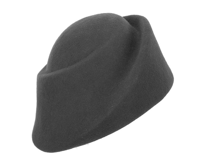 Designers black felt hat - Image 2