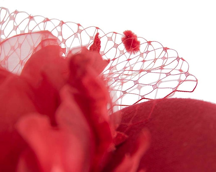 Red pillbox fascinator with flower by Fillies Collection - Image 3