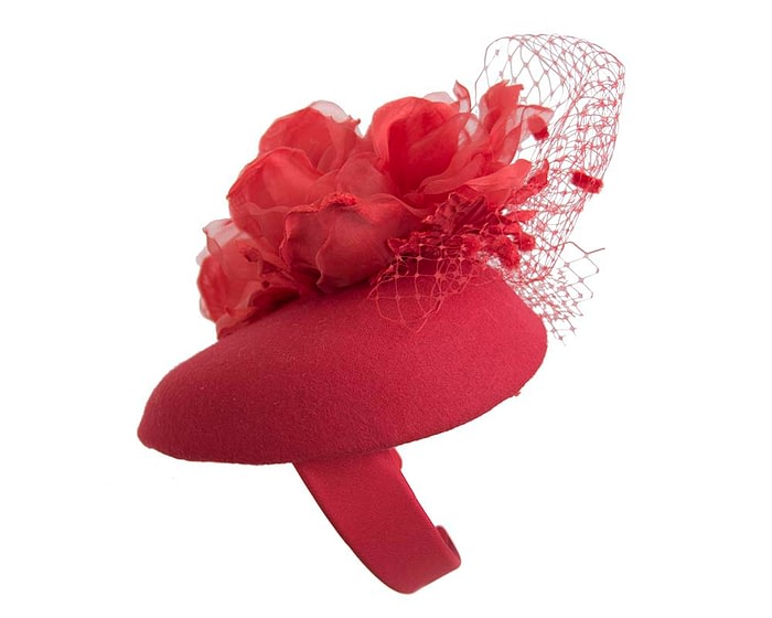 Red pillbox fascinator with flower by Fillies Collection - Image 2