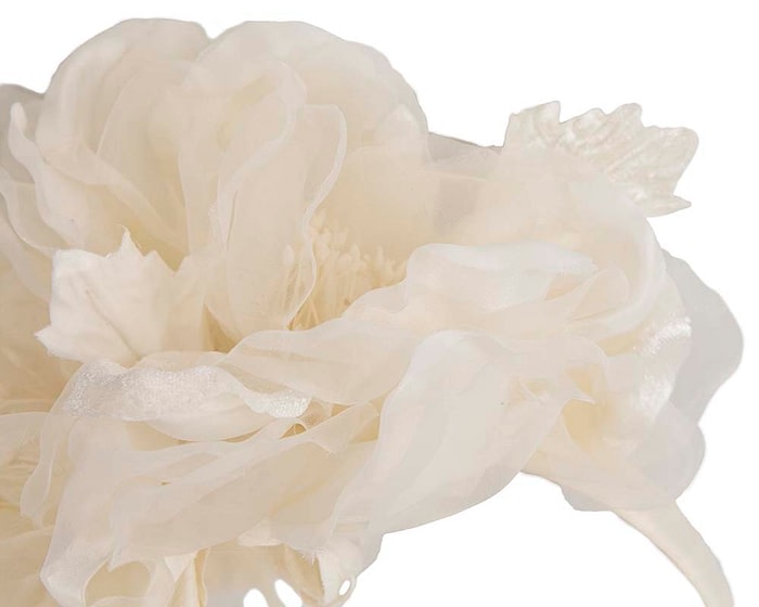 Cream Silk Flower Fascinator by Fillies Collection - Image 3