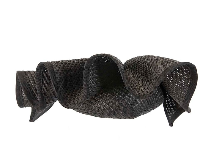 Black pillbox fascinator by Fillies Collection - Image 6