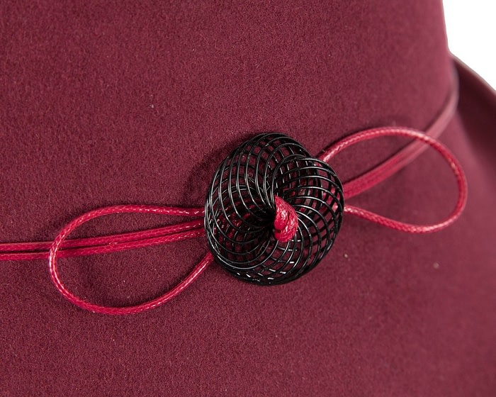 Burgundy ladies winter felt cloche hat by Max Alexander - Image 5