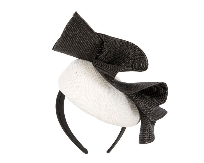 White & black racing pillbox fascinator by Fillies Collection - Image 6