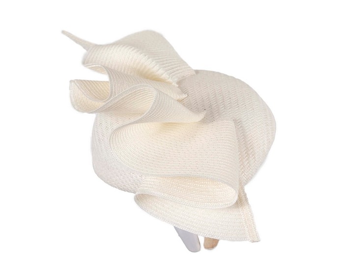 White racing pillbox fascinator by Fillies Collection - Image 4