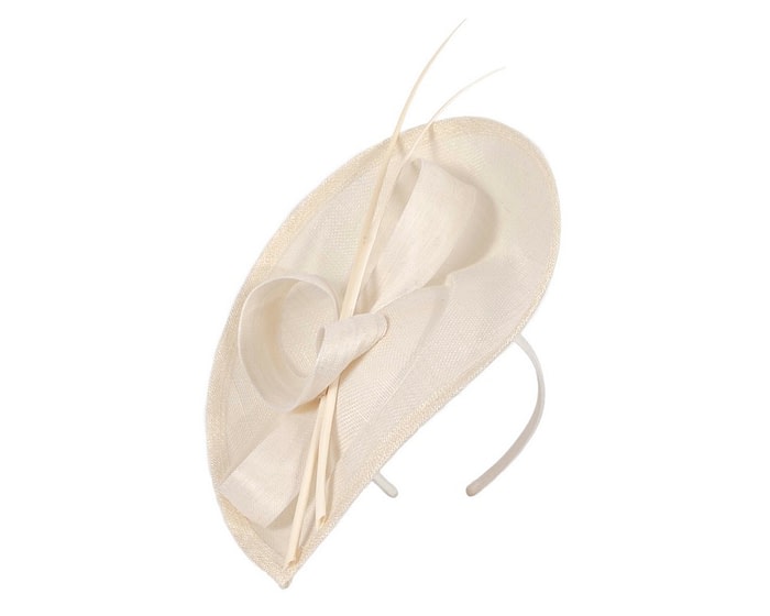 Bespoke cream sinamay fascinator by Max Alexander - Image 2
