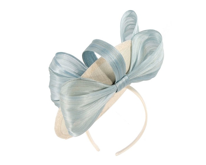 Bespoke cream sinamay fascinator with blue bow by Fillies Collection - Image 7