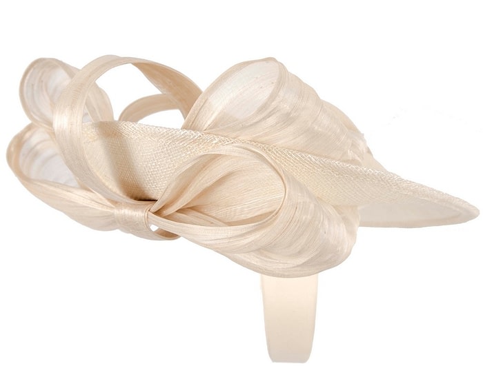 Bespoke cream sinamay fascinator with bow by Fillies Collection - Image 5