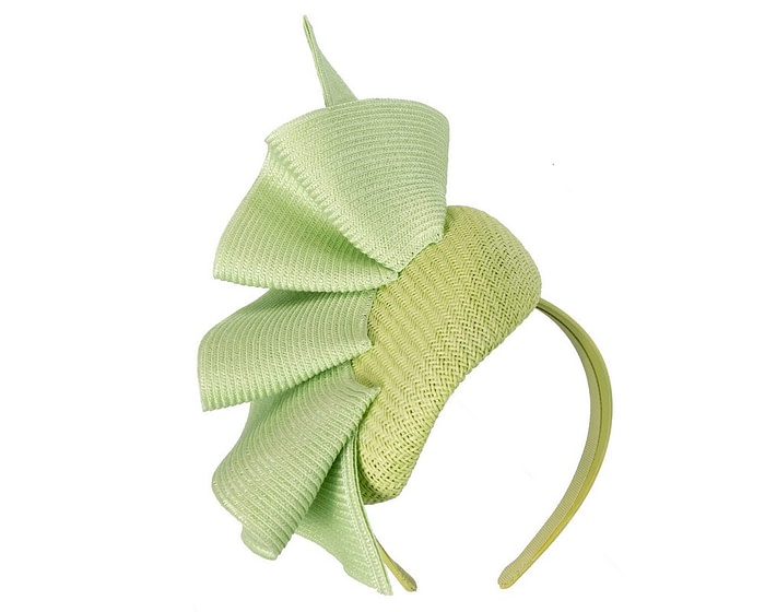 Lime green racing pillbox fascinator by Fillies Collection - Image 2