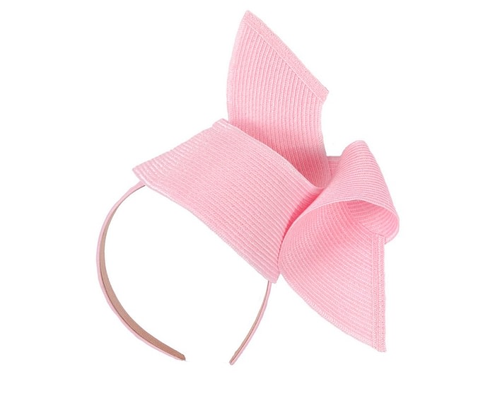 Stylish pink Australian Made racing fascinator by Max Alexander - Image 2