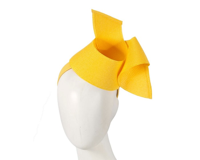 Stylish yellow Australian Made racing fascinator by Max Alexander