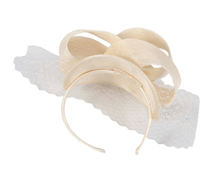 Cream fascinator with face veil by Max Alexander - Image 4