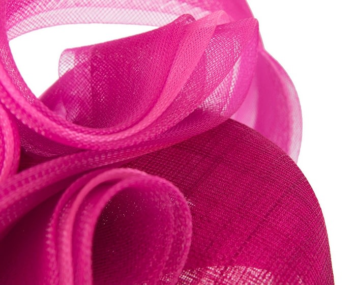Large fuchsia fascinator by Fillies Collection - Image 5