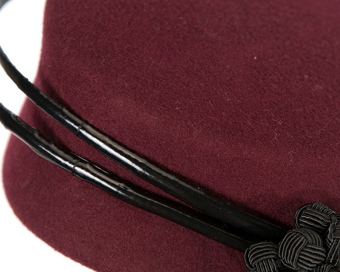 Burgundy winter racing fascinator by Fillies Collection - Image 4