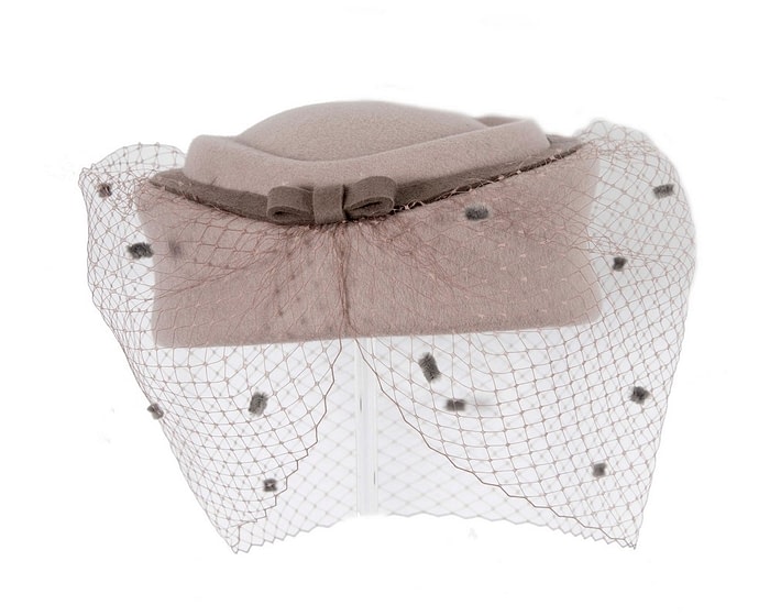 Large grey pillbox with face veil by Fillies Collection - Image 5
