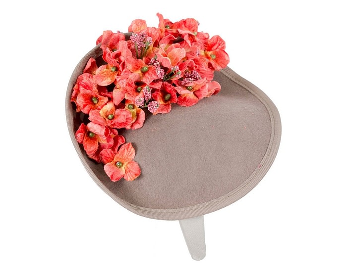 Grey & coral winter felt fascinator by Fillies Collection - Image 3