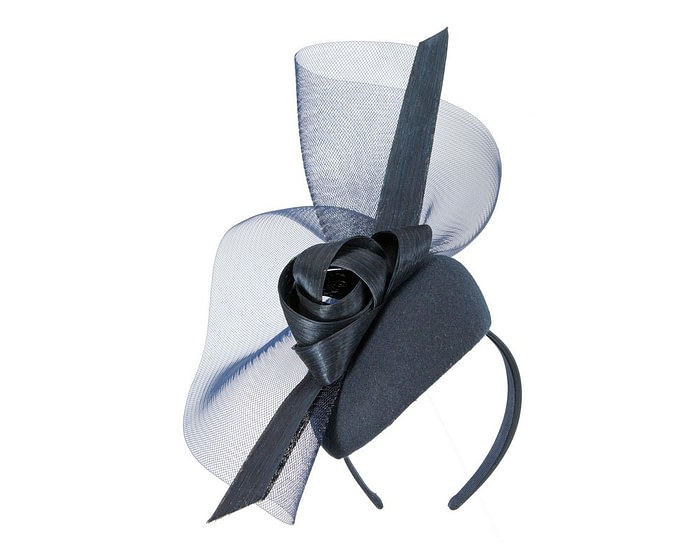 Bespoke navy winter racing fascinator by Fillies Collection - Image 2