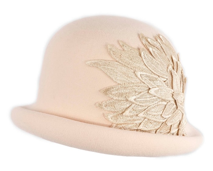 Beige winter cloche hat by Max Alexander - Image 2