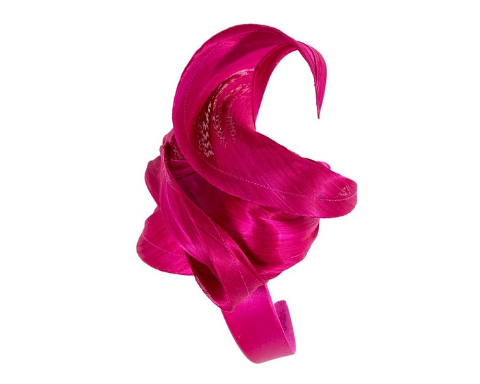 Bespoke fuchsia racing fascinator by Fillies Collection - Image 3