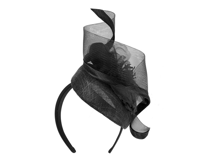 Fascinators Online - Bespoke black spring racing pillbox fascinator