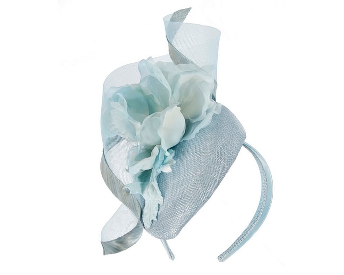 Bespoke light blue spring racing pillbox fascinator - Image 2