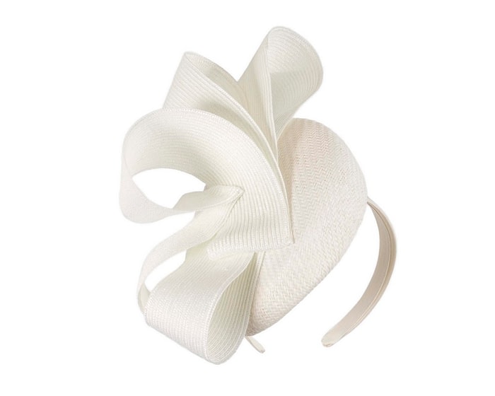 White racing pillbox fascinator by Fillies Collection - Image 2