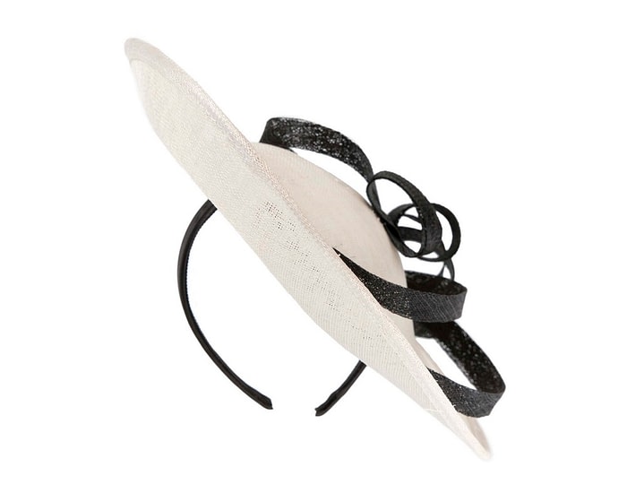 Large cream & black sinamay fascinator on the headband - Image 7