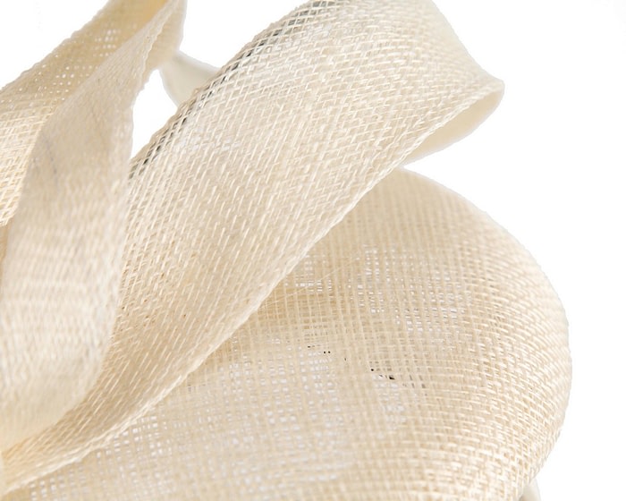 Cream sinamay racing fascinator by Max Alexander - Image 5