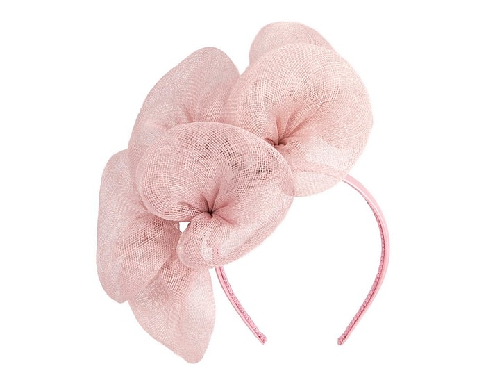 Dusty pink sinamay flower fascinator by Max Alexander - Image 2