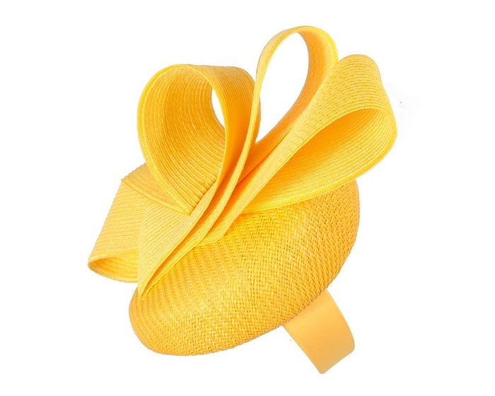 Yellow racing pillbox fascinator by Fillies Collection - Image 3
