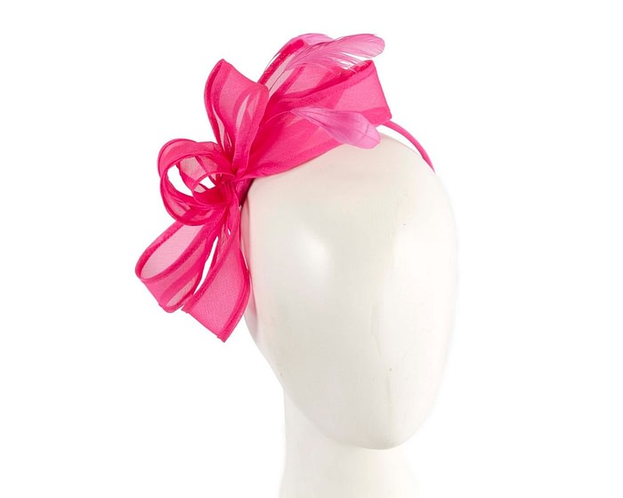 Small fuchsia racing fascinator by Max Alexander