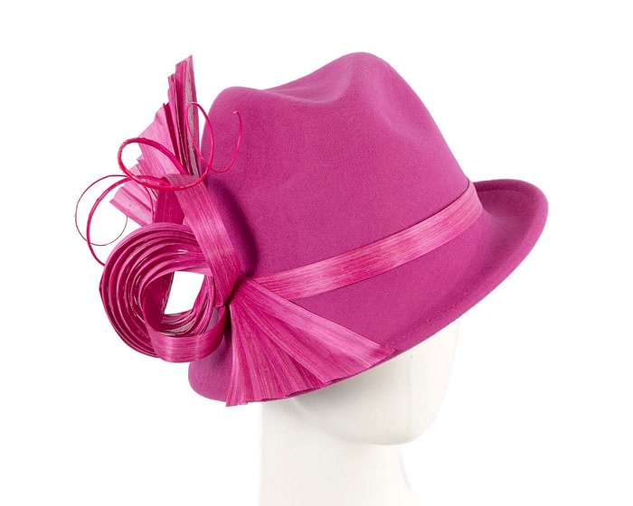 Bespoke fuchsia felt fedora by Fillies Collection