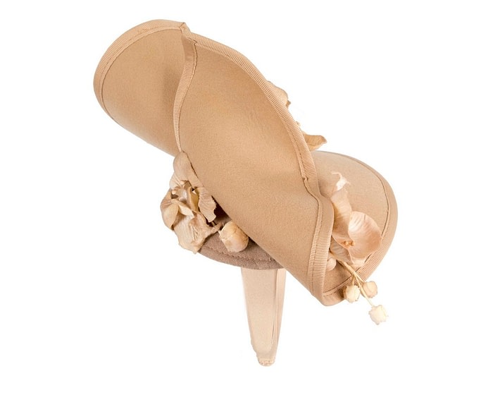 Bespoke beige felt winter fascinator by Fillies Collection - Image 4