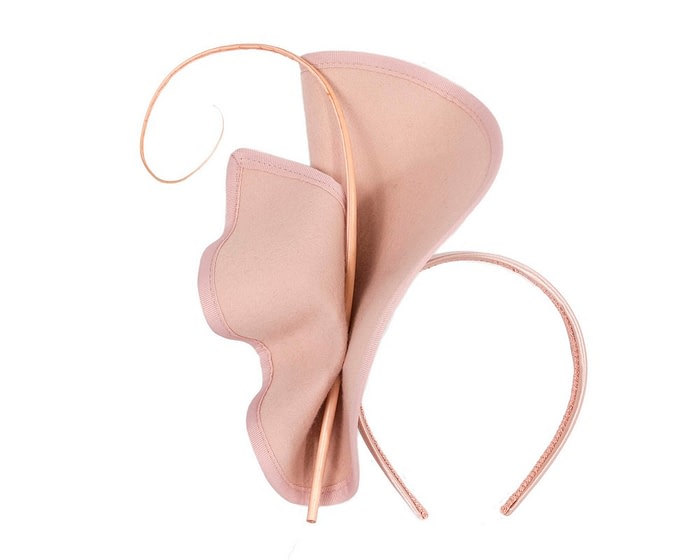 Blush felt winter fascinator by Fillies Collection - Image 2