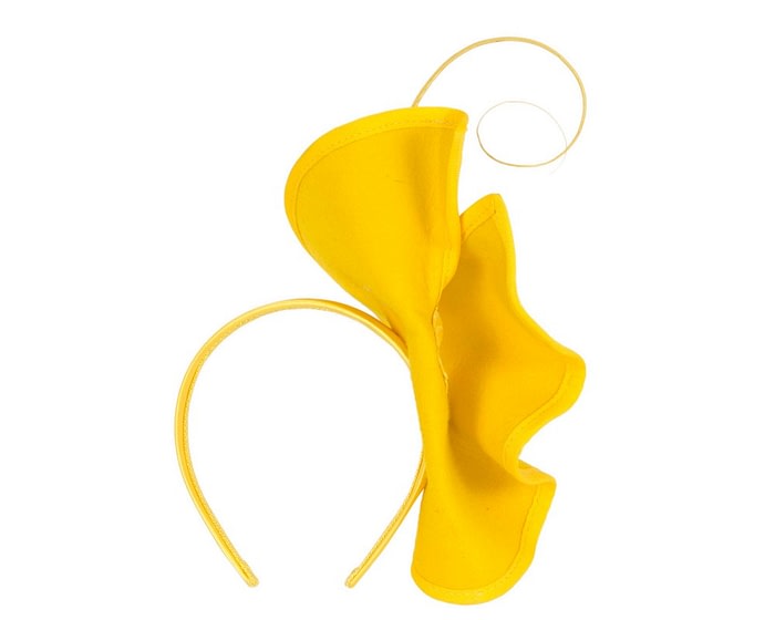 Yellow felt winter fascinator by Fillies Collection - Image 4