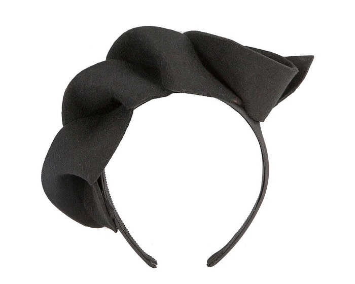 Black spiral winter felt fascinator - Image 2