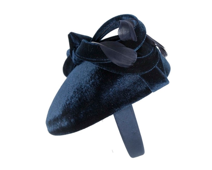Navy velvet pillbox bow fascinator - Image 3